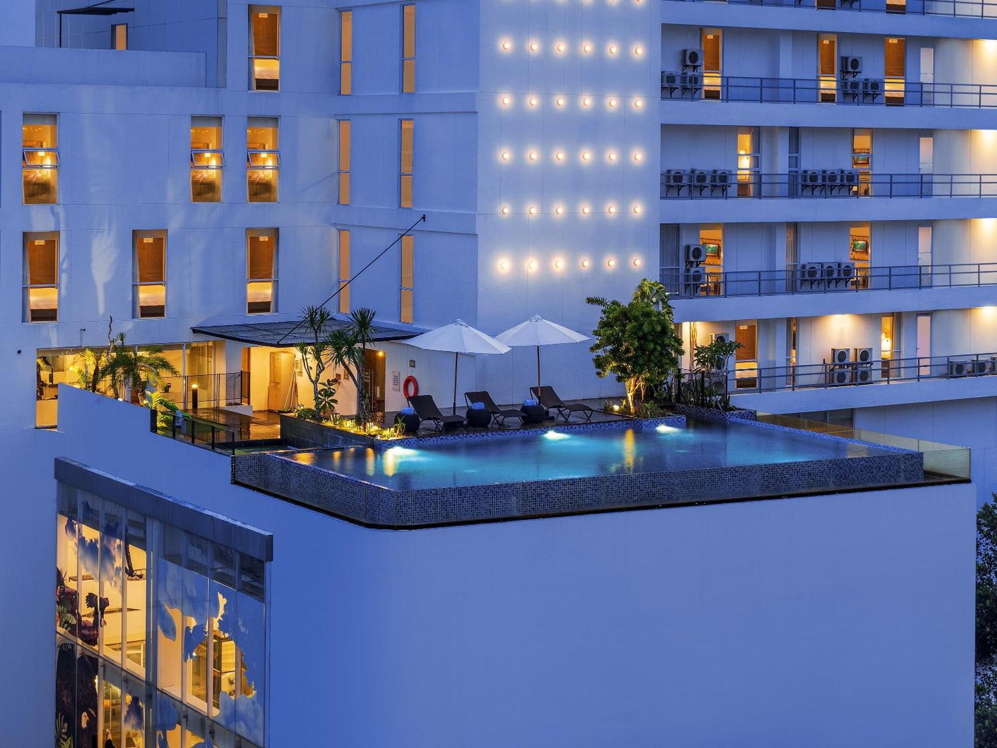 Luminor Hotel Purwokerto By Wh Dış mekan fotoğraf